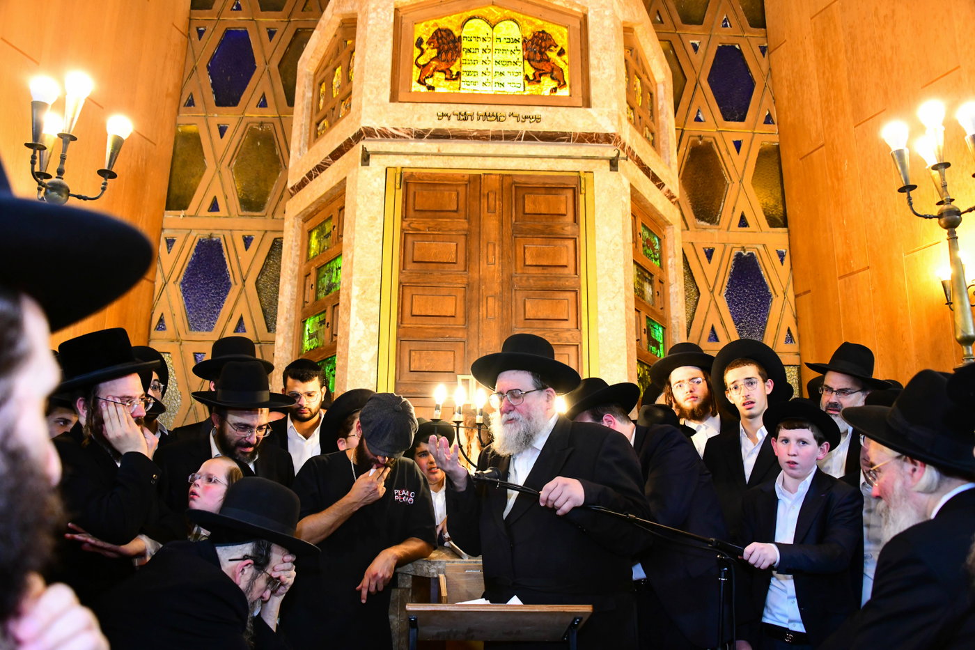 מסע הלויית הגר"מ אויערבאך זצ"ל