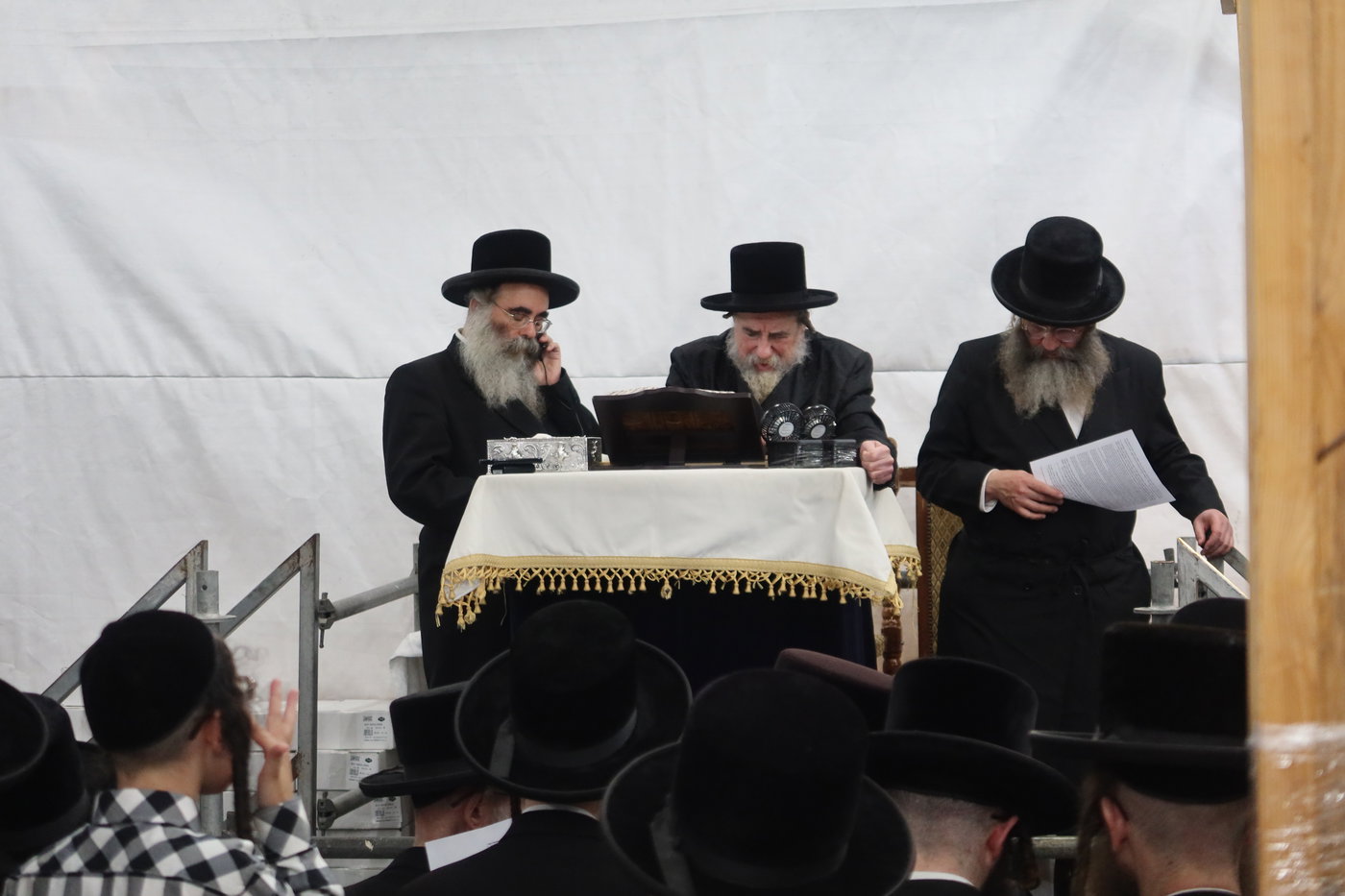 האדמו"ר מרחמסטריווקא בתשליך