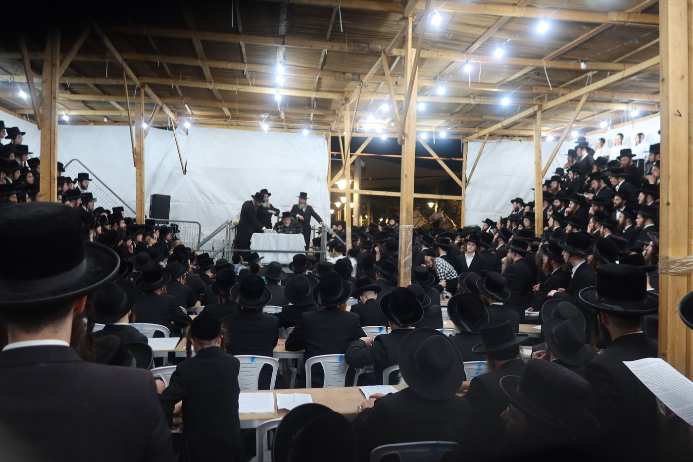 האדמו"ר מרחמסטריווקא בתשליך