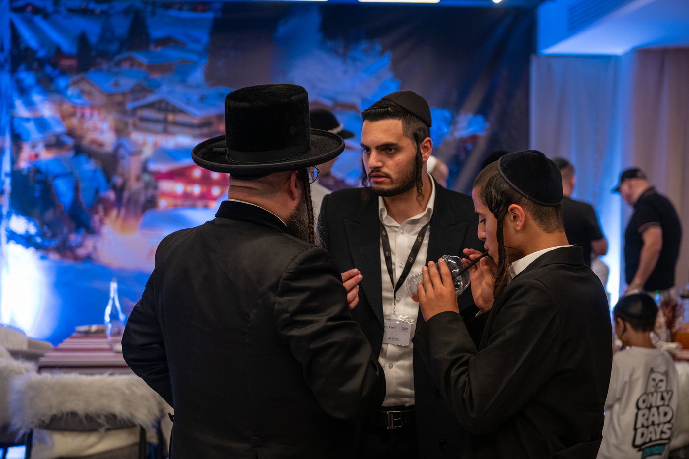 מפולין לאוקראינה: תיעוד מערב ר"ה במתחם היוקרתי של מלון זקופנה באומן