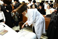 ערב יום כיפור בחצה"ק לעלוב