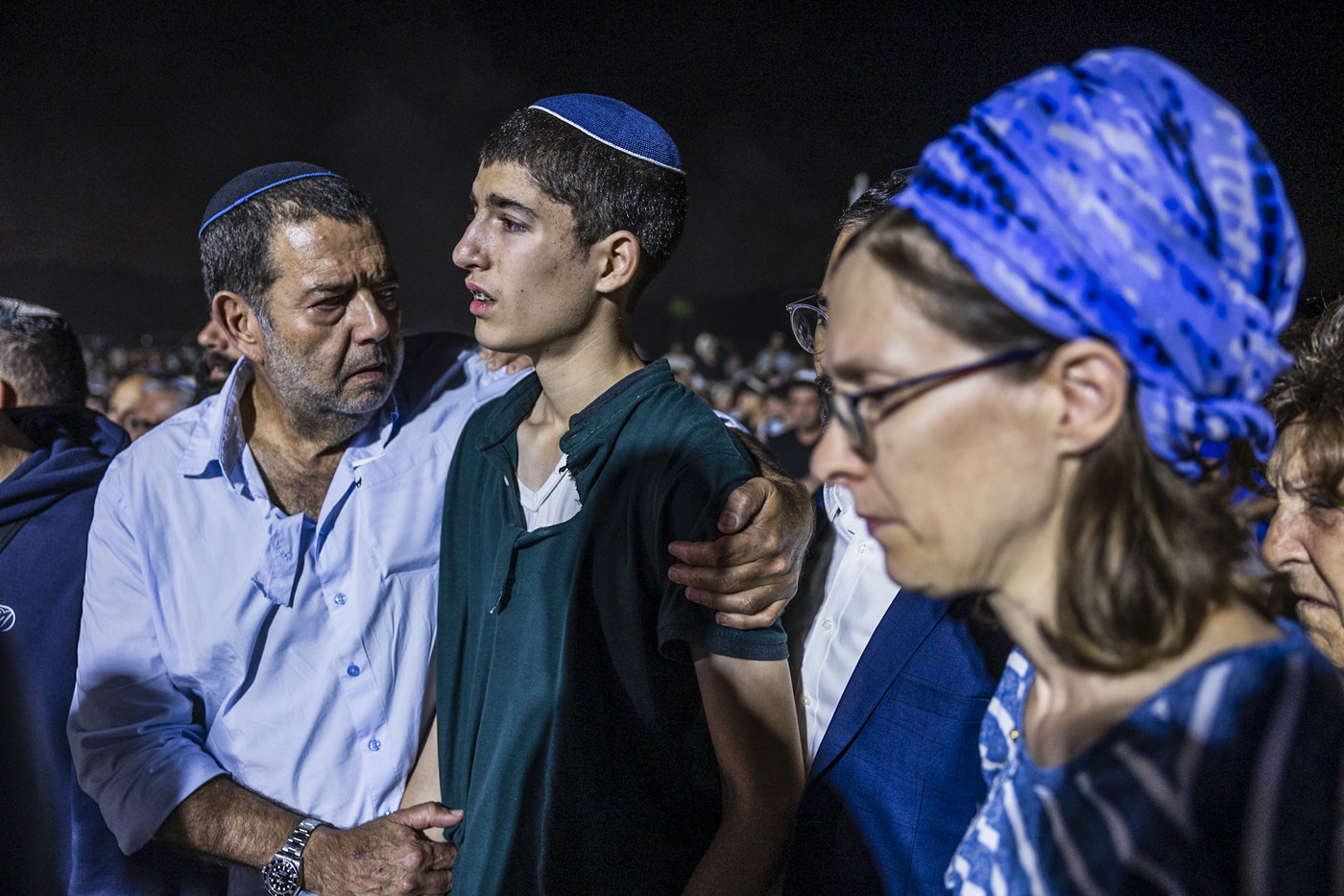 מסע הלוויה, הלילה