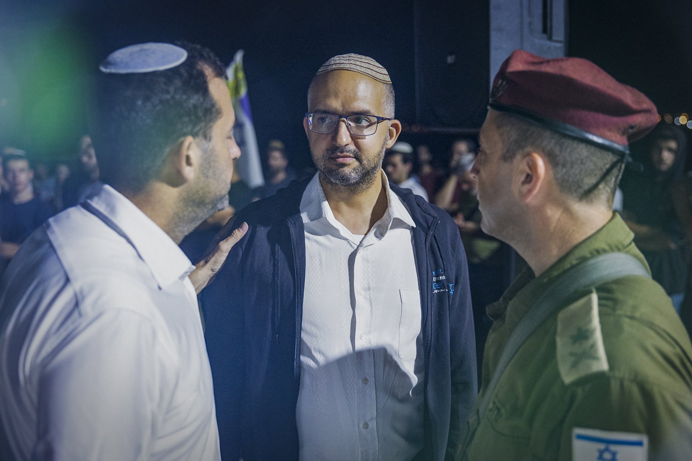 מסע הלוויה, הלילה