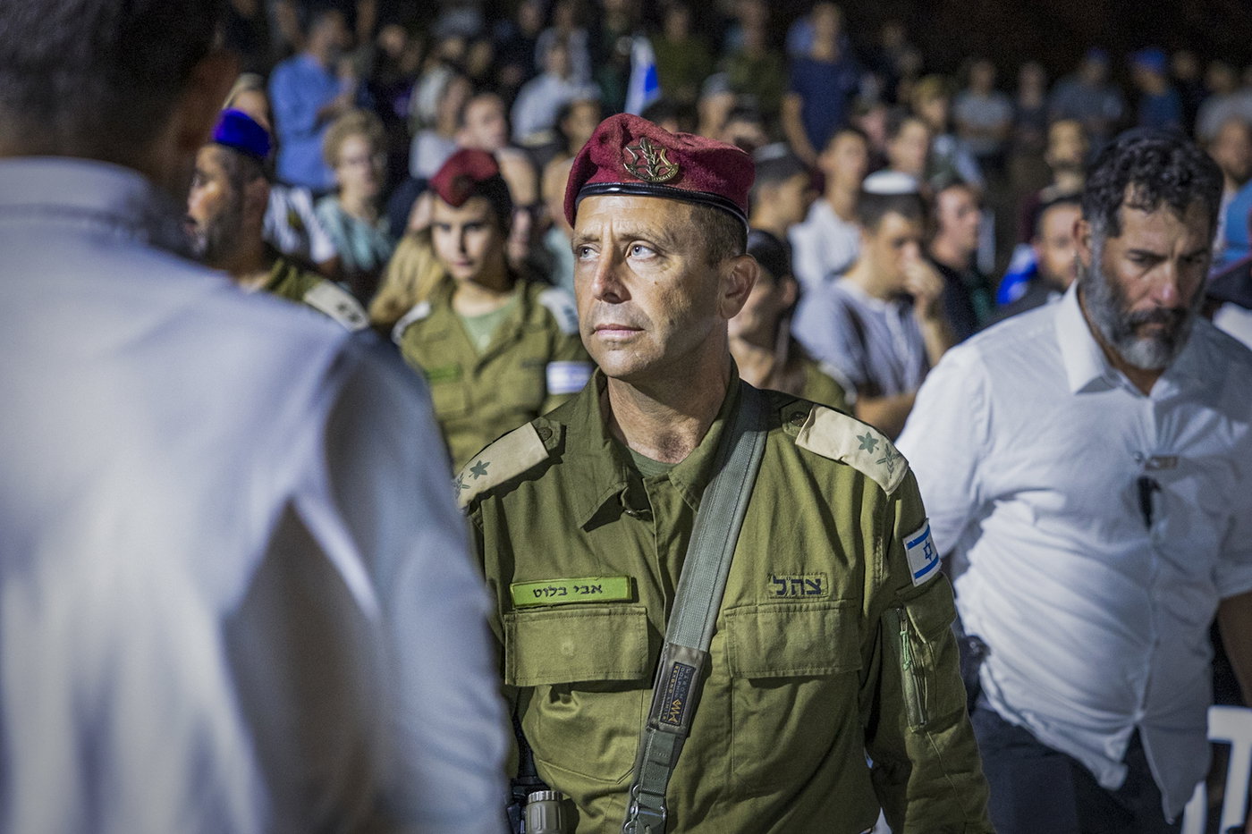 מסע הלוויה, הלילה