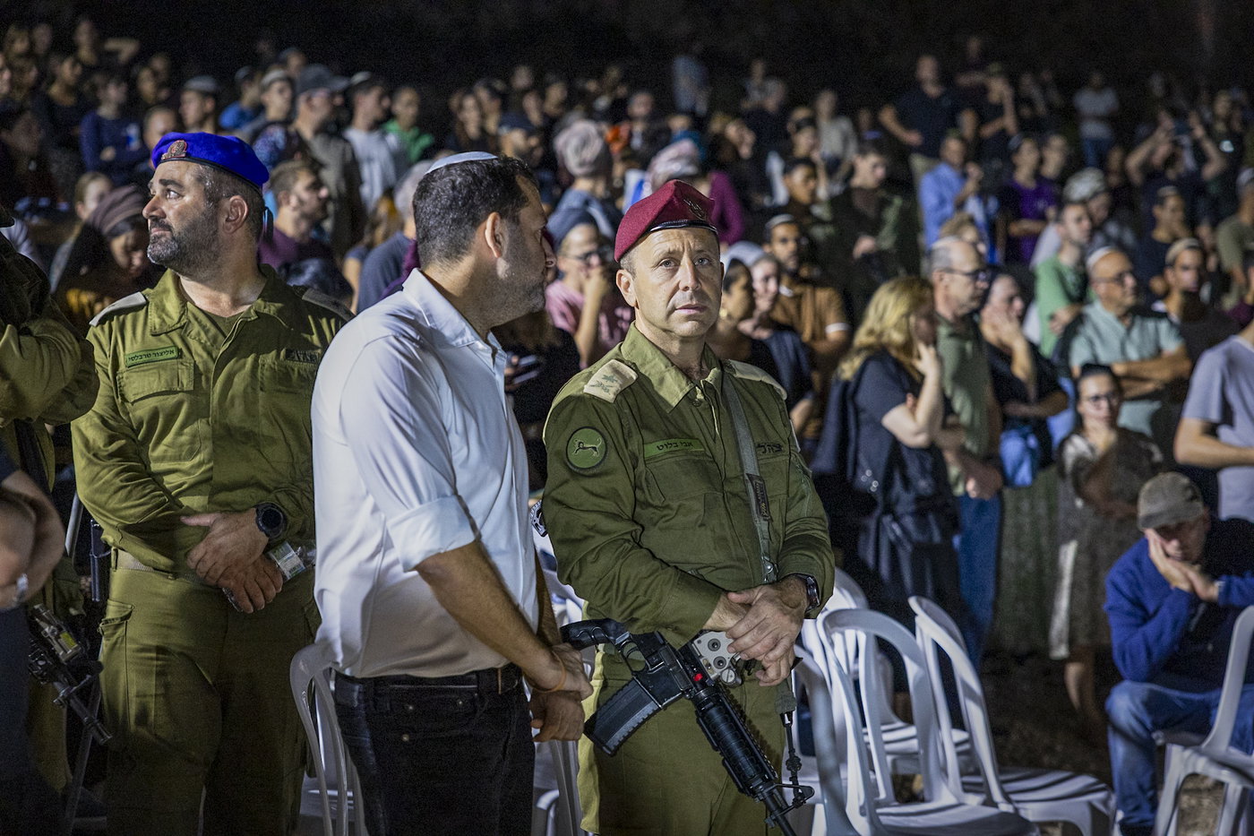 מסע הלוויה, הלילה