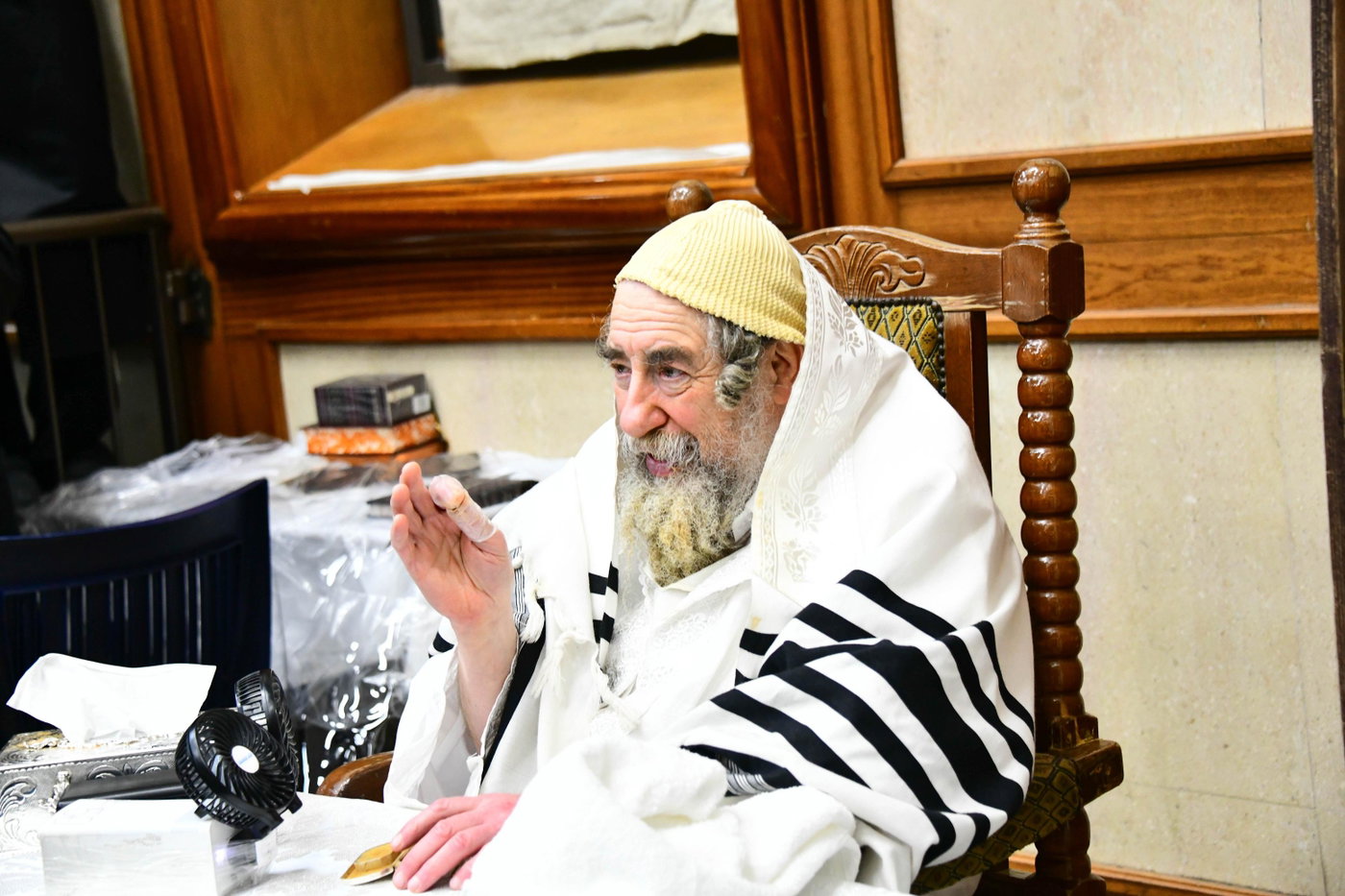 מוצאי יו"כ בחצה"ק רחמסטריווקא