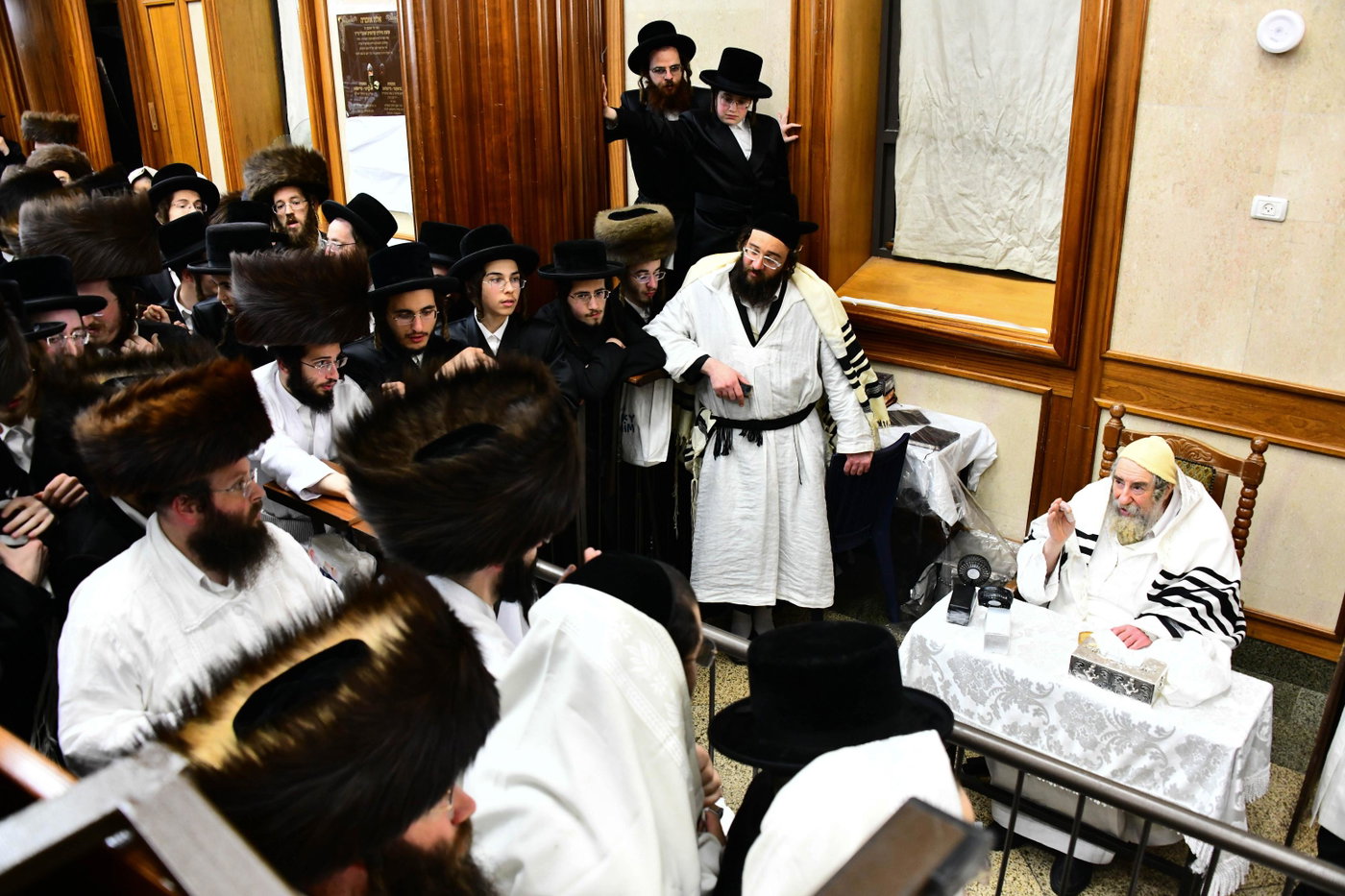 מוצאי יו"כ בחצה"ק רחמסטריווקא