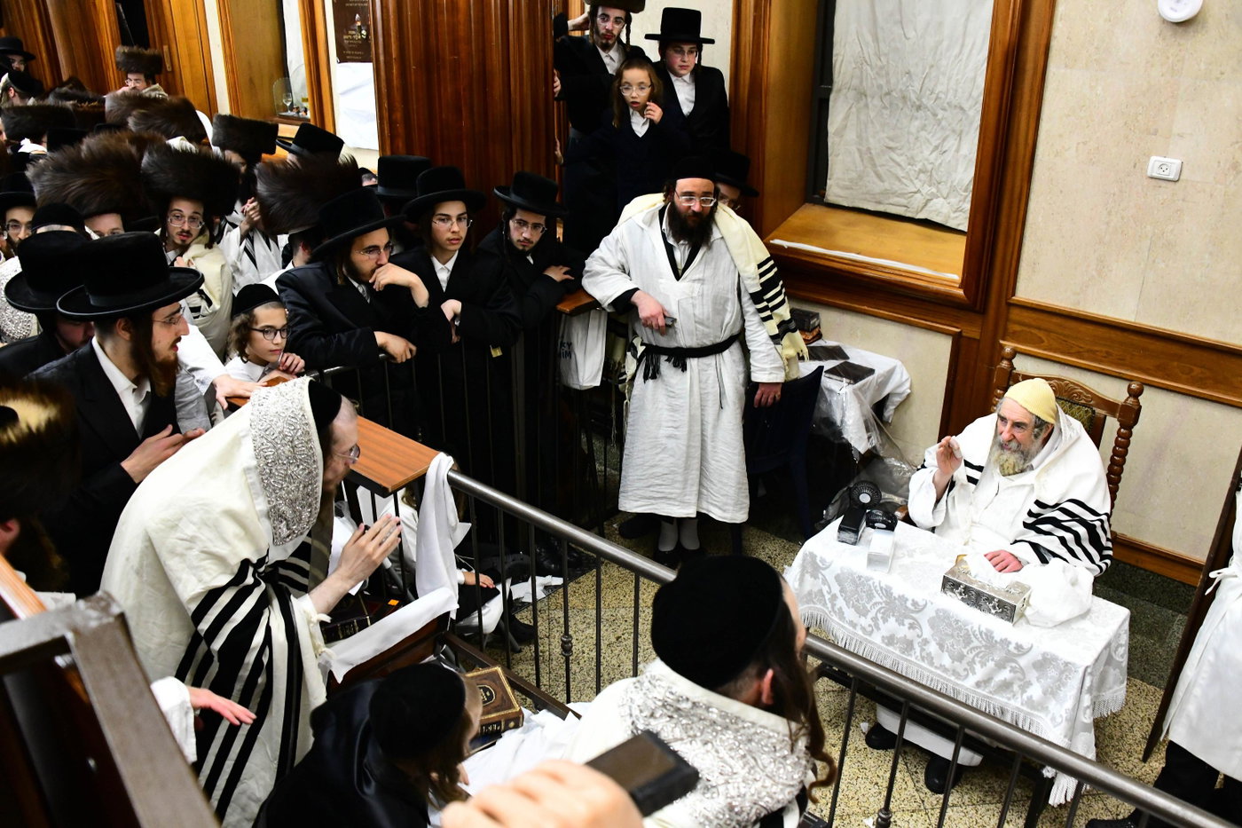 מוצאי יו"כ בחצה"ק רחמסטריווקא