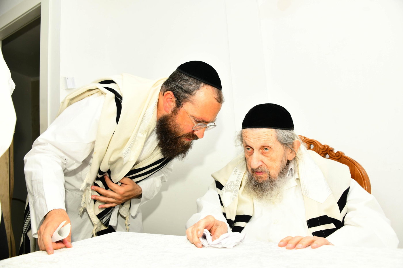ליל כל נדרי בישיבת סלבודקה
