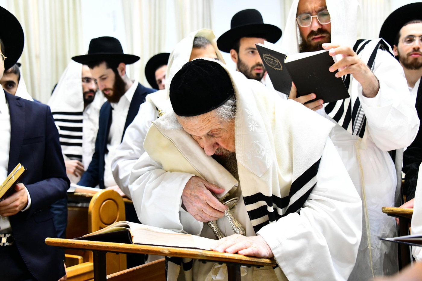 ליל כל נדרי בישיבת סלבודקה