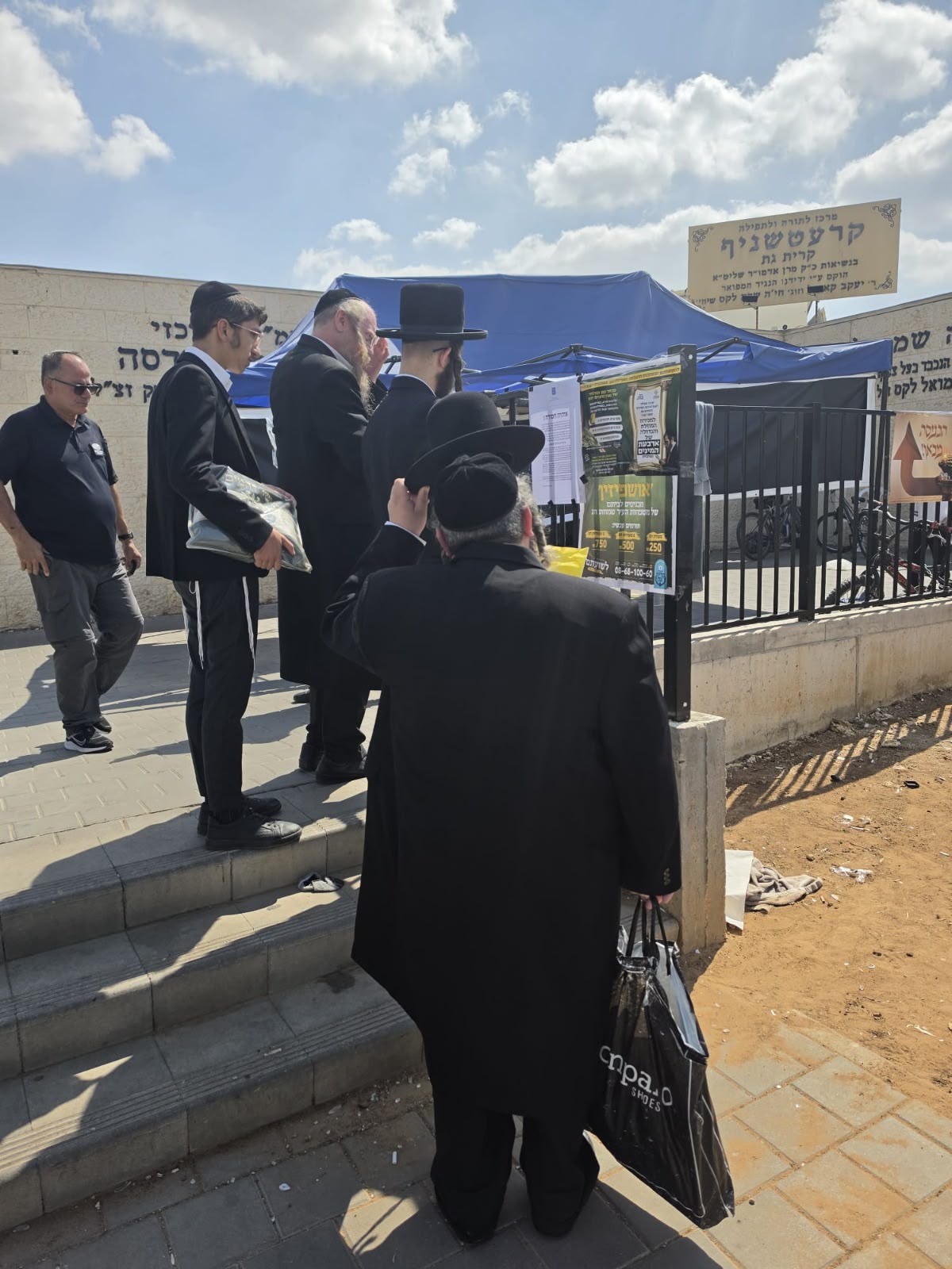 בניית סוכות לא חוקיות