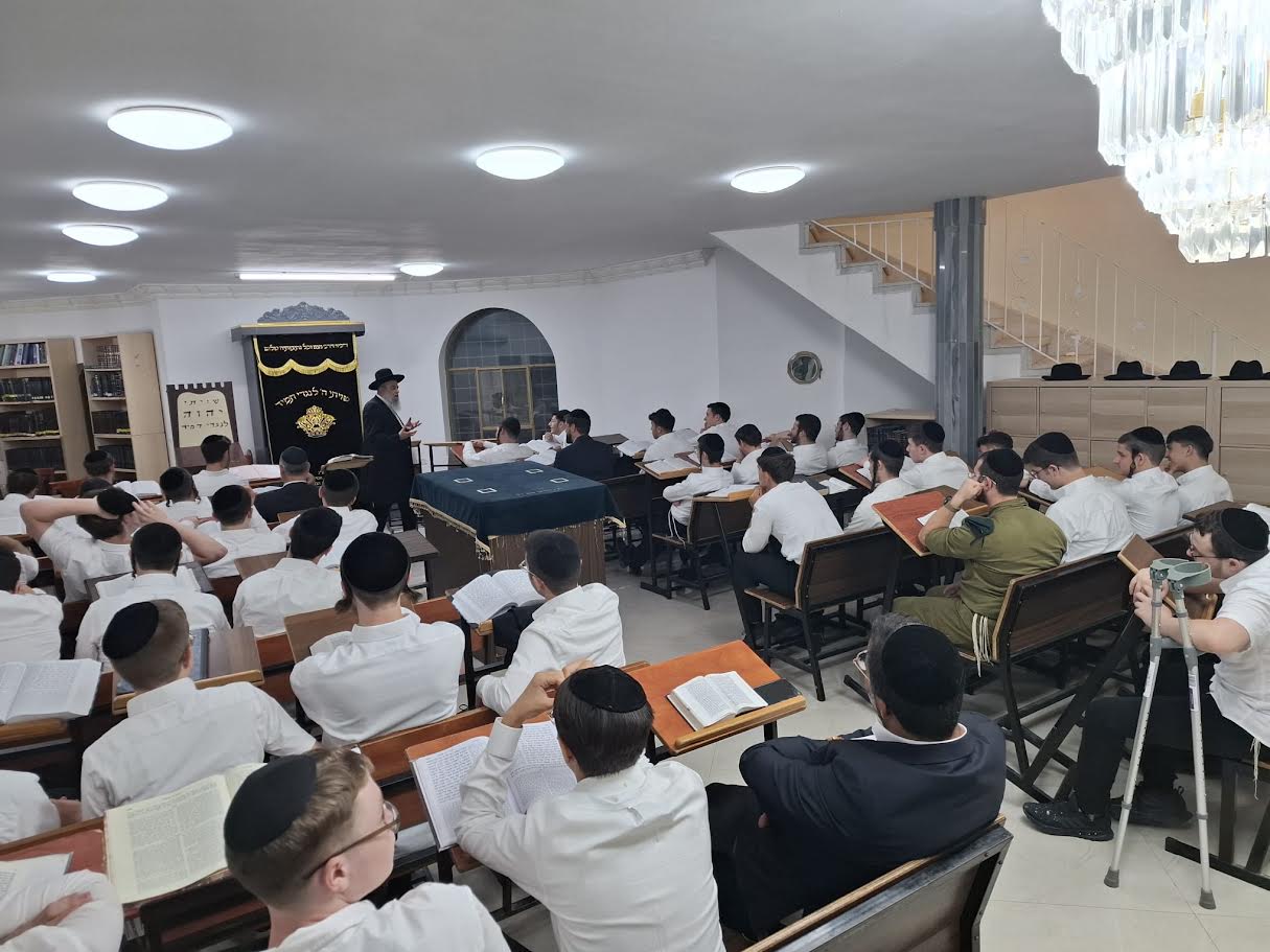50 הבחורים בישיבה אינם רק תלמידים; הם משפחה