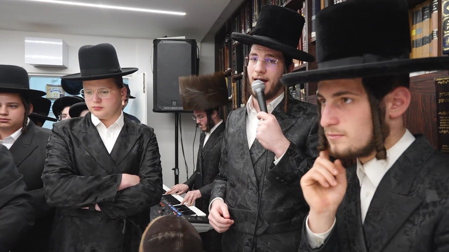 המעמד במעונו של הגר"מ שטרנבוך