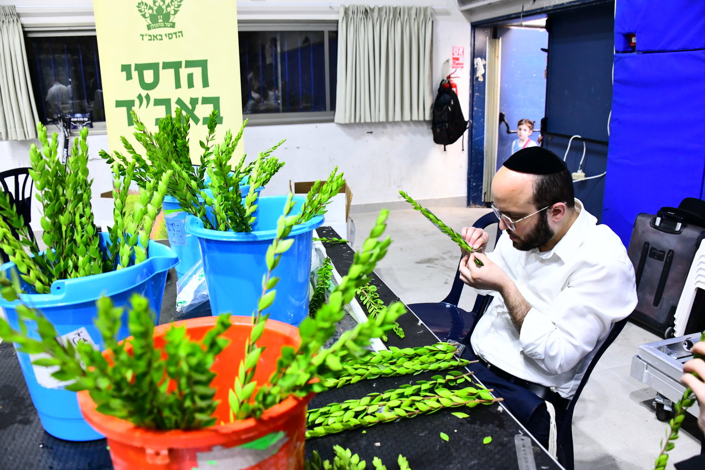 אווירת ערב חג הסוכות בבני ברק