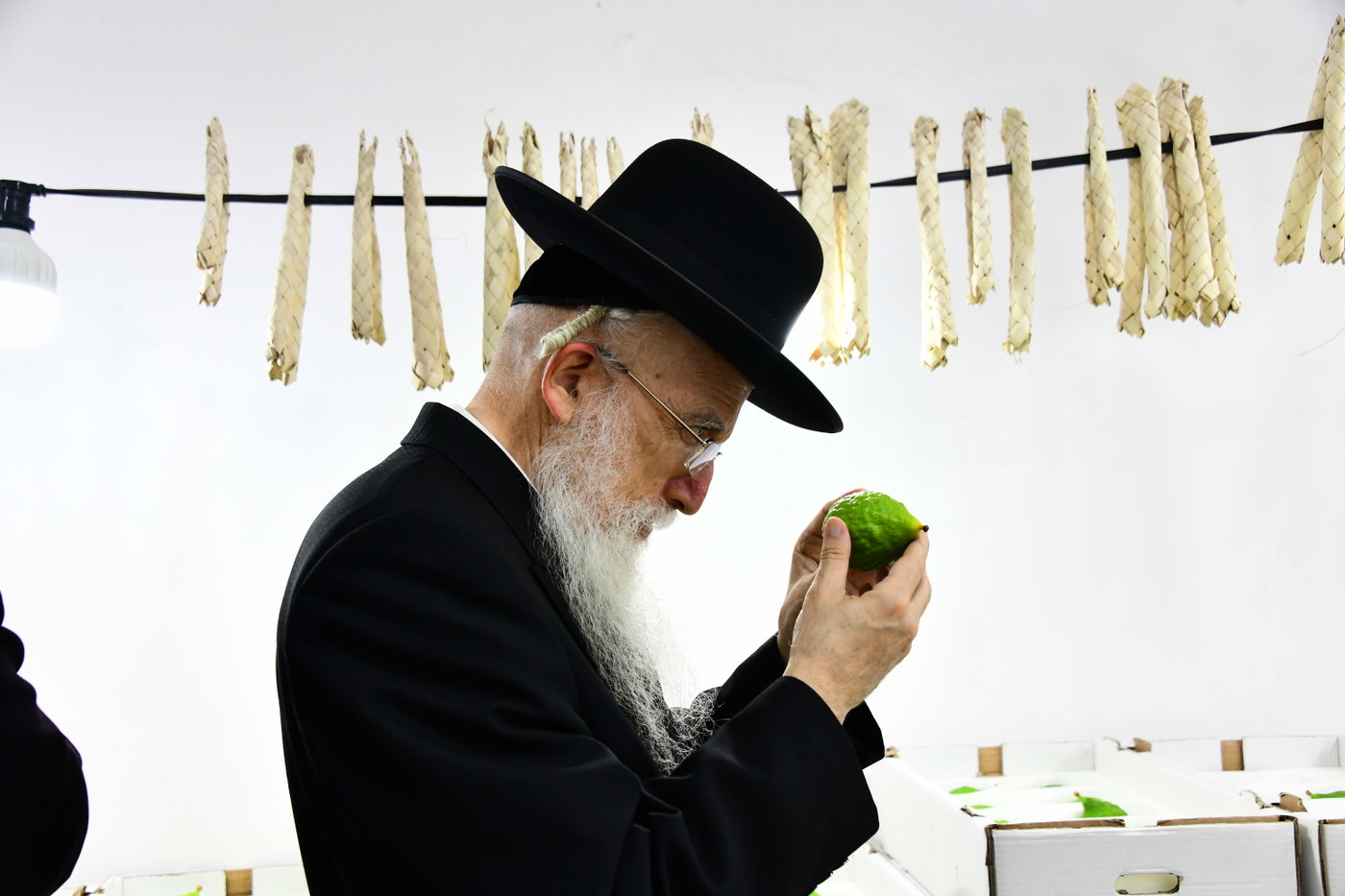 אווירת ערב חג הסוכות בבני ברק