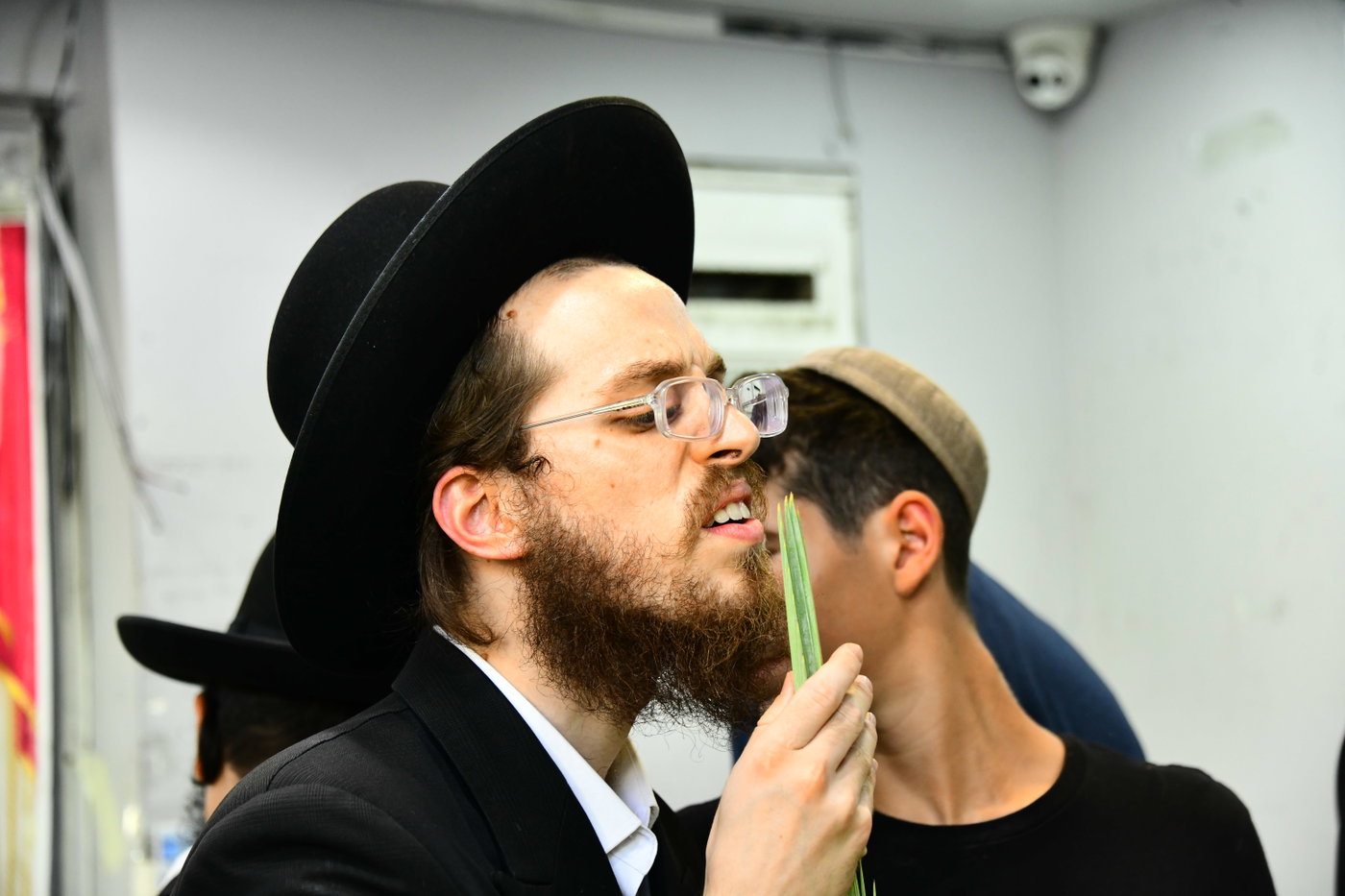 אווירת ערב חג הסוכות בבני ברק