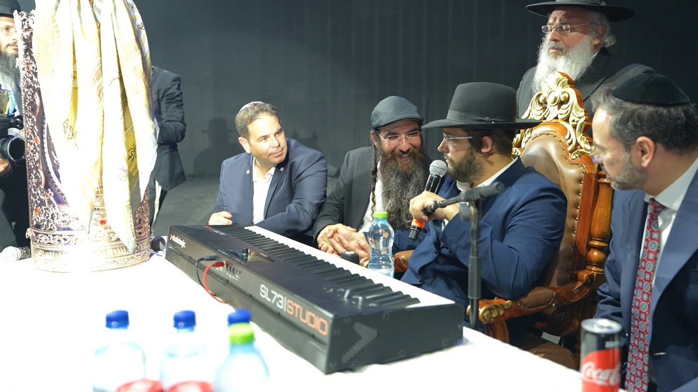 רבבות במעמד הסליחות האחרונות בראשות הגאון הינוקא