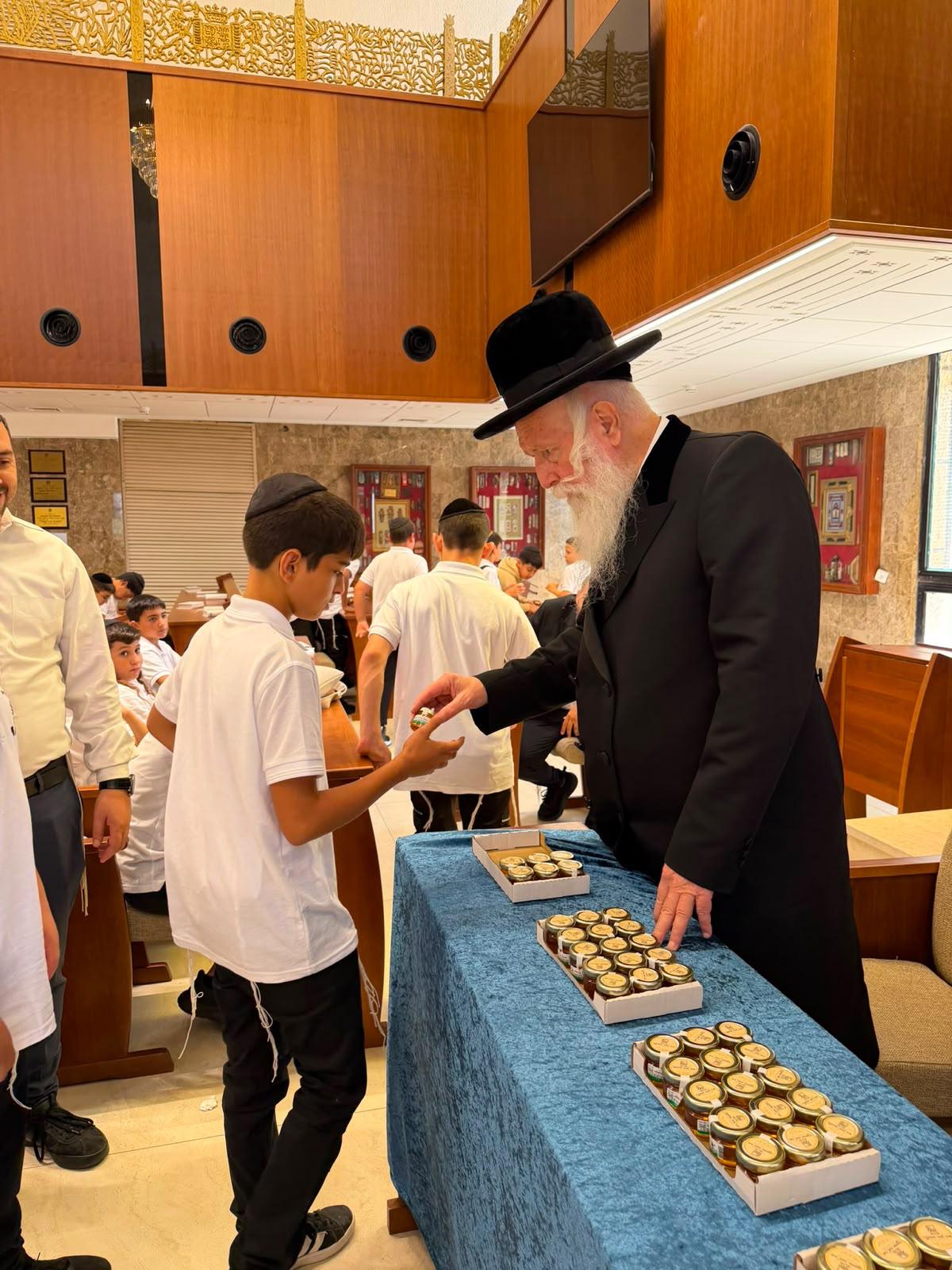 ימים נוראים אצל הגרי"ד גרוסמן