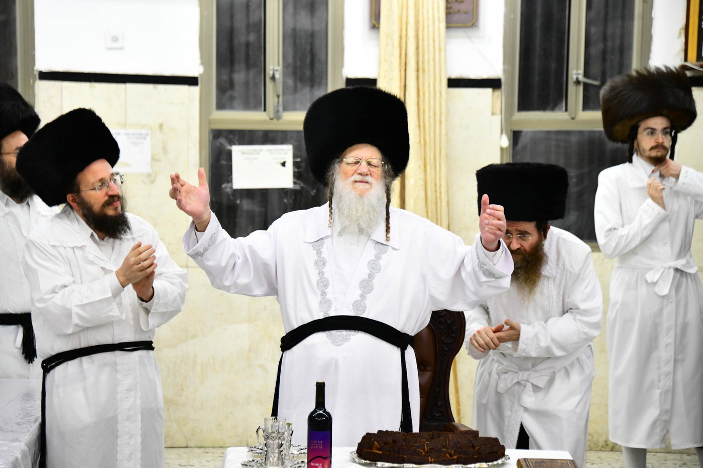 מוצאי יו"כ במודז'יץ
