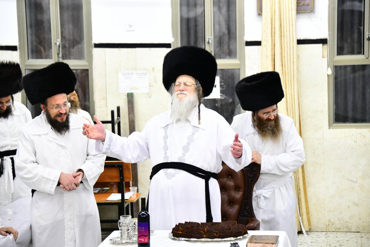 מוצאי יו"כ במודז'יץ
