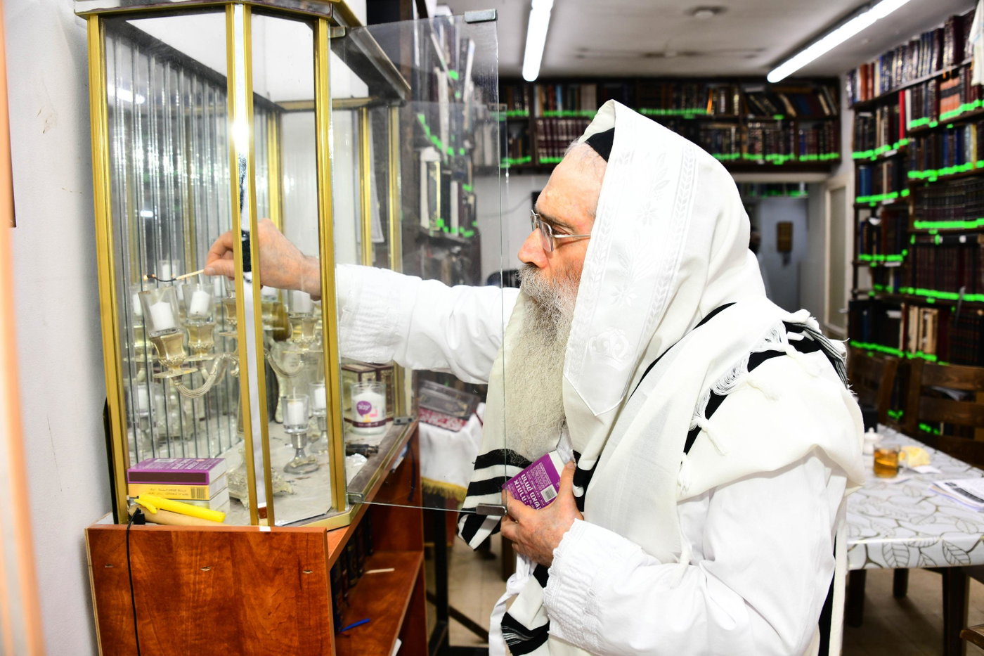 ערב יו"כ אצל הגר"ש שטיינמן