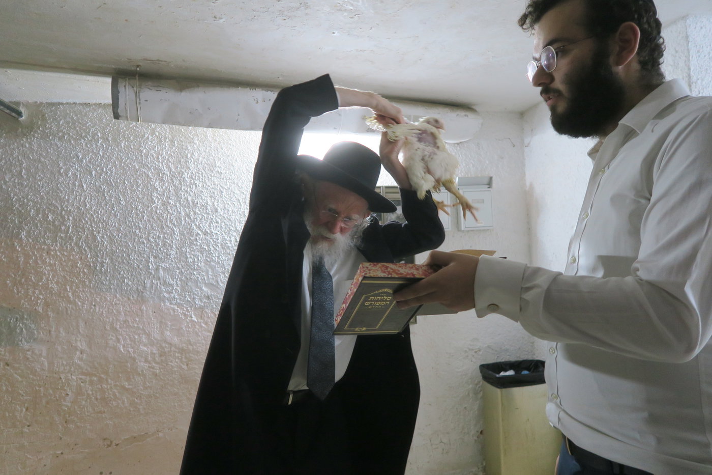 הגר"ש גלאי במנהג כפרות