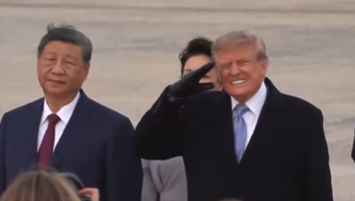 חריג בקבלת הפנים: טראמפ נרתע מהמפציץ, שי נותר אדיש