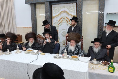 שמחת בר המצווה בטשארנאביל - קרעטשניף ק"ג