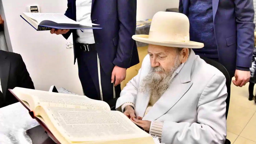 מספידים את המקובל: "נשא קולו ללא מורא כנגד המבקשים להחליש את כוח התורה"