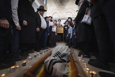 הלווית המקובל הרב בצרי זצ"ל