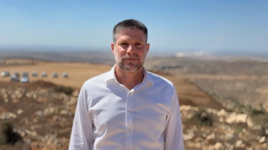 דברי השר סמוטריץ׳ על ניסיון ההתערבות של היועמשית בבחירות - באמצעות ההוראה לעצור את המכרז לבניה בE1