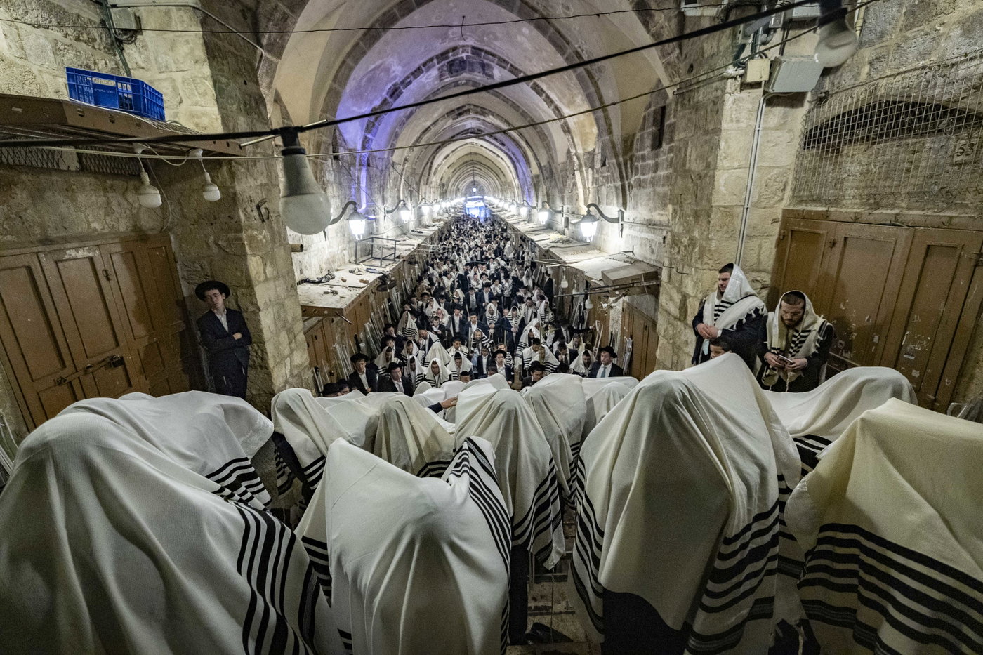תפילת יום א' דחול המועד סוכות בעיר העתיקה בירושלים