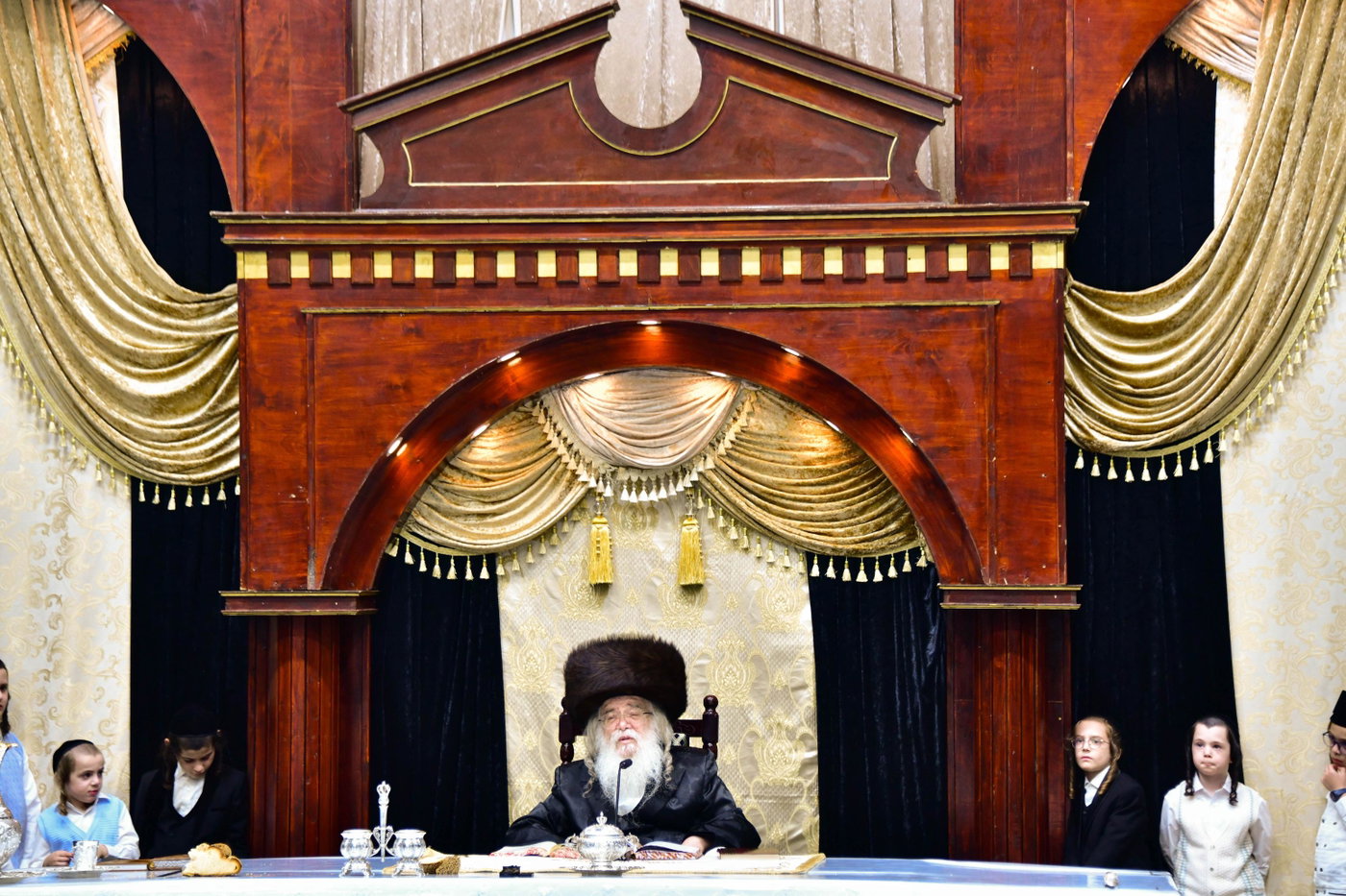 האדמו"ר מדארג בטיש חוה"מ סוכות