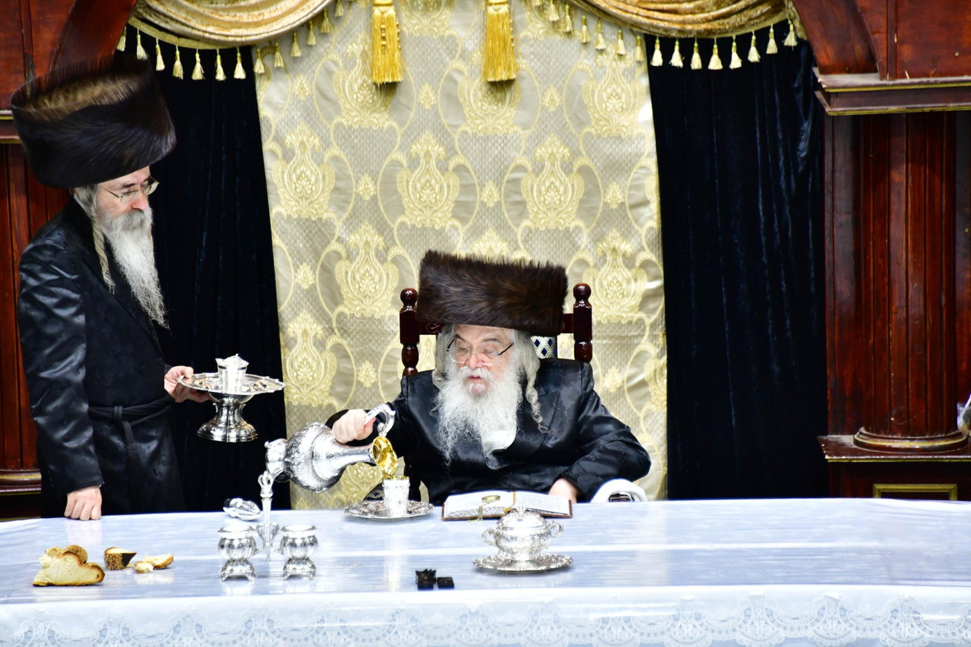 האדמו"ר מדארג בטיש חוה"מ סוכות