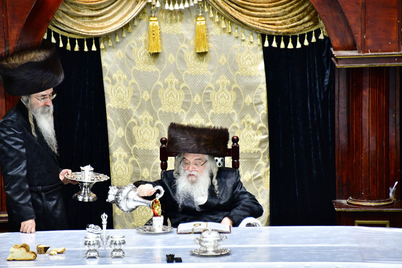 האדמו"ר מדארג בטיש חוה"מ סוכות