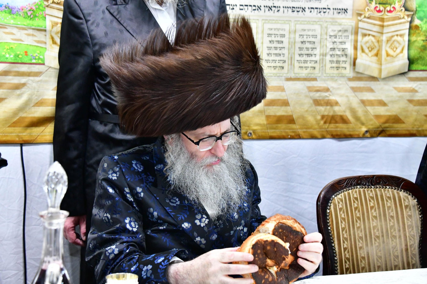 האדמו"ר מספינקא הושע בטיש חוה"מ סוכות