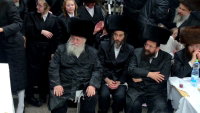 גולדקנופף ובבצ'יק בטיש חוה"מ בדזיקוב ויז'ניץ