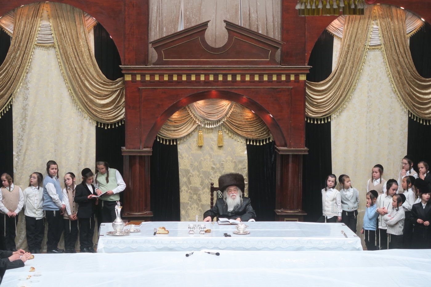 האדמו"ר מדארג בטיש חוה"מ סוכות