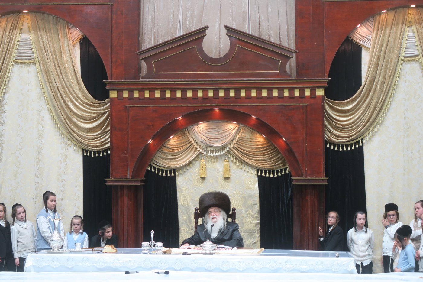 האדמו"ר מדארג בטיש חוה"מ סוכות