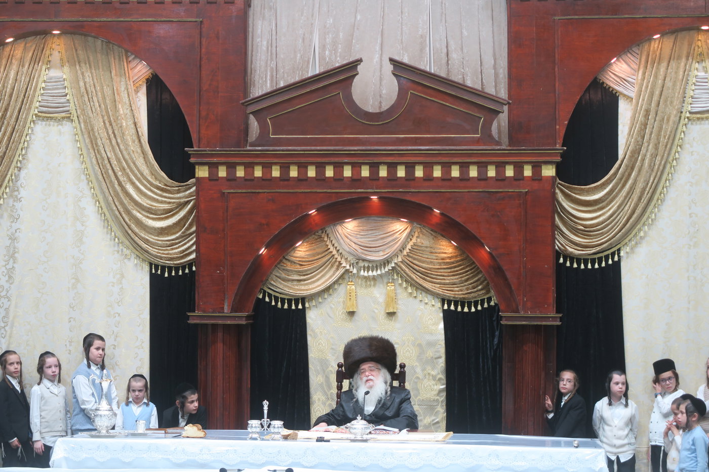 האדמו"ר מדארג בטיש חוה"מ סוכות