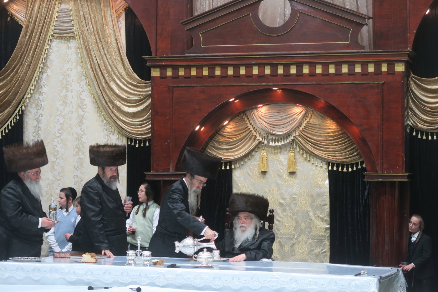 האדמו"ר מדארג בטיש חוה"מ סוכות