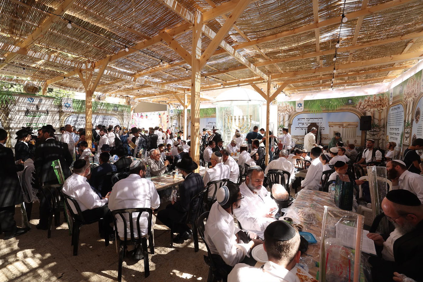 סוכת הענק בירושלים