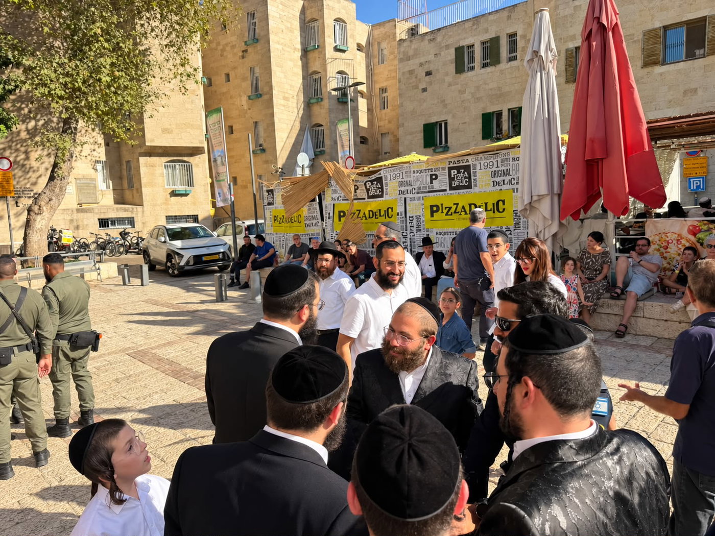 סוכת הענק בירושלים