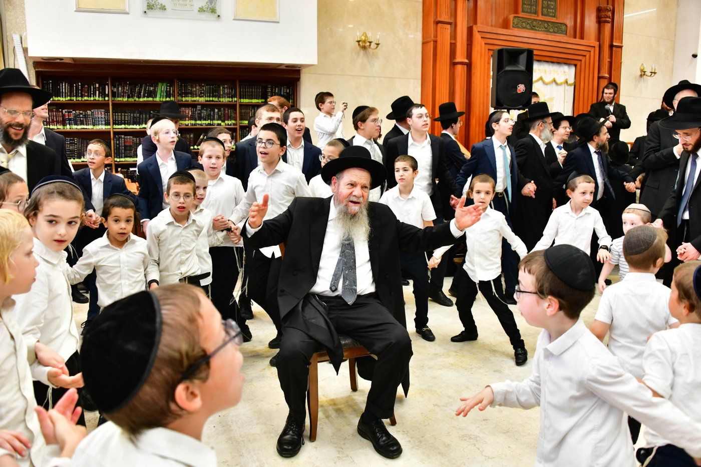 הגרמ"ש אדלשטיין בשמחת בית השואבה