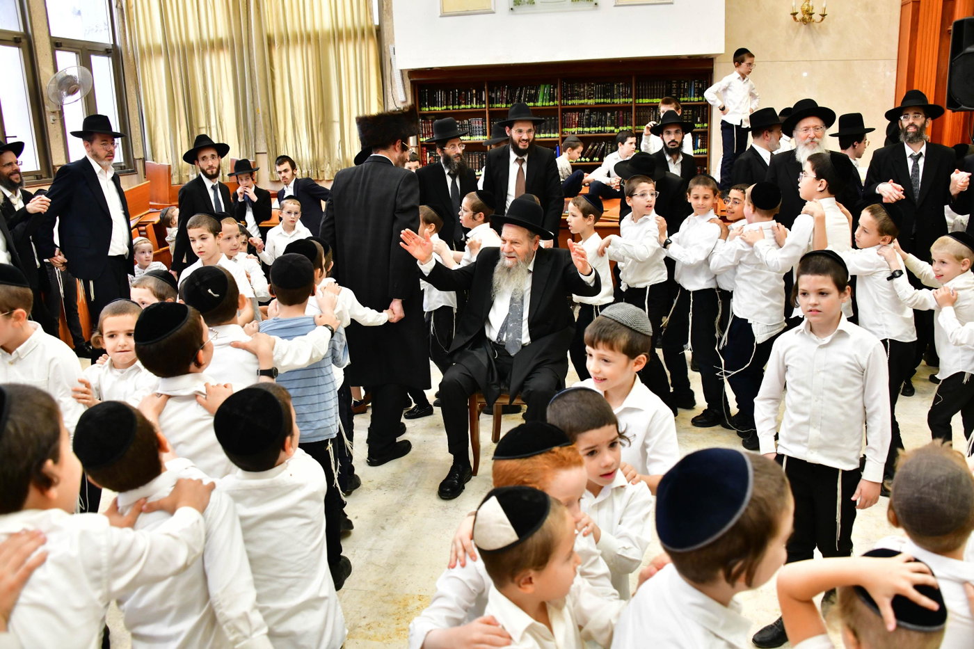 הגרמ"ש אדלשטיין בשמחת בית השואבה
