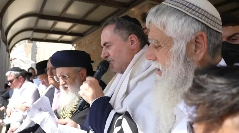 השר היום בכותל