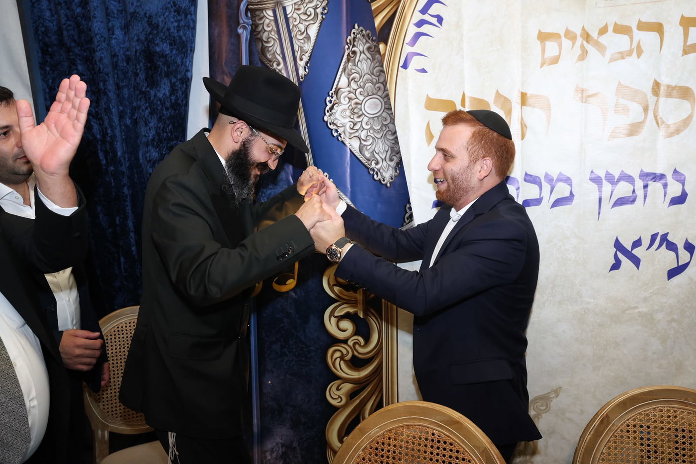 הכנסת ספר תורה בסוכות