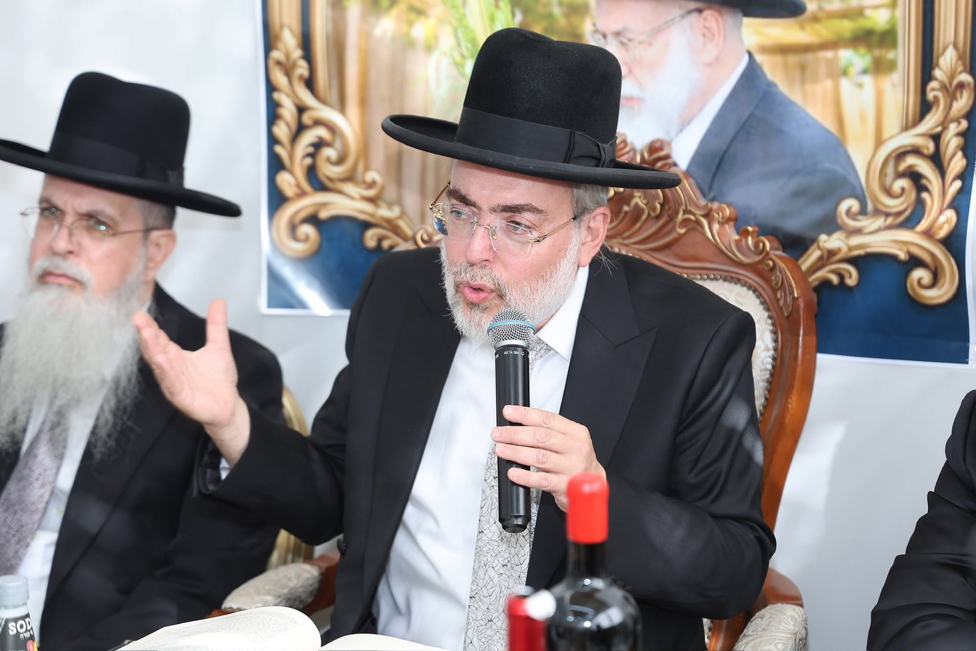 המסיבה בהיכל מרן