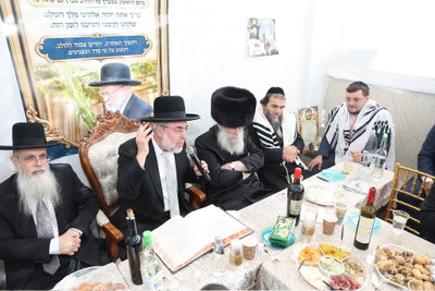 המסיבה בהיכל מרן