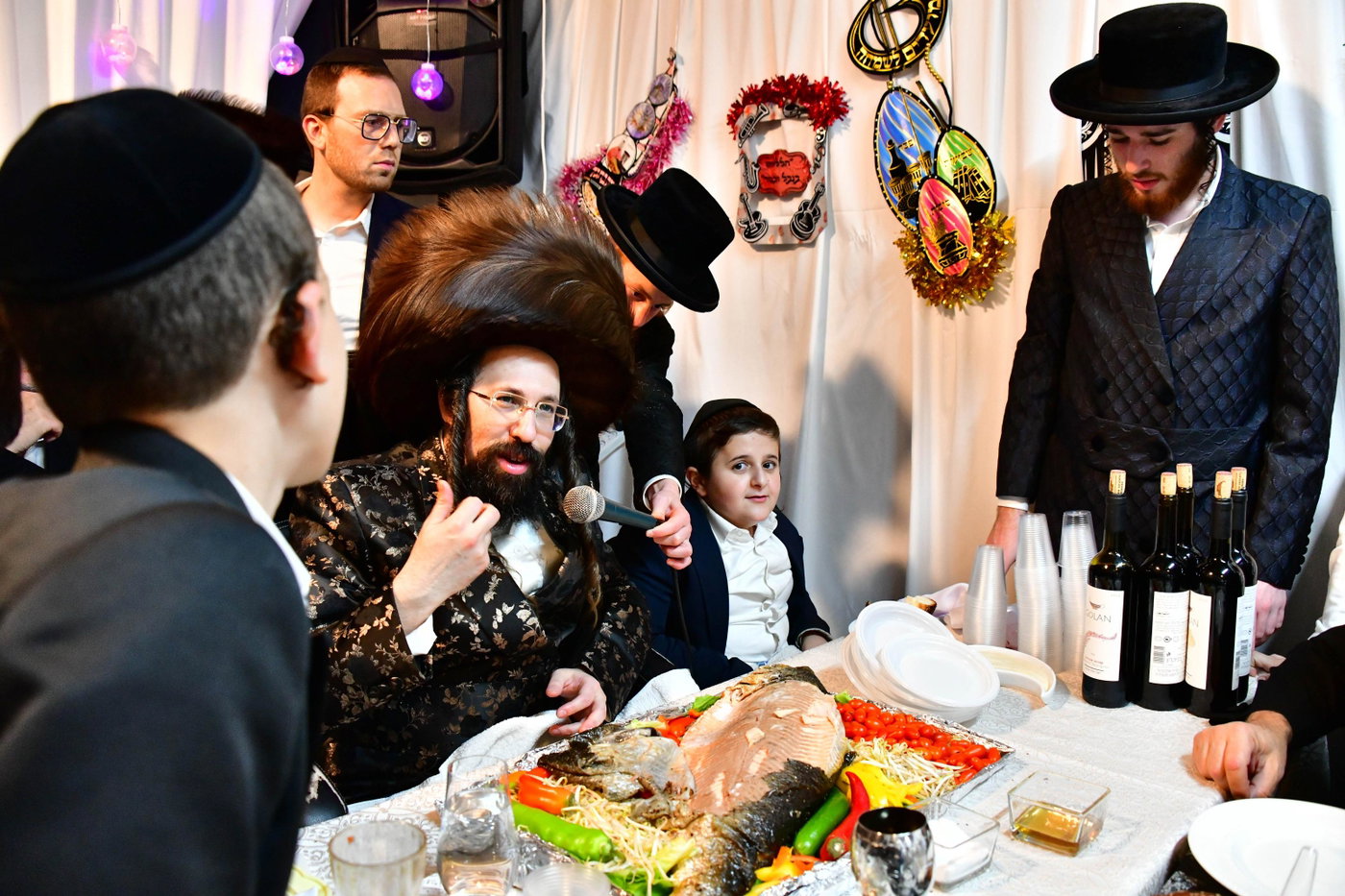 שמחת בית השואבה בחצה"ק מעז'בוז